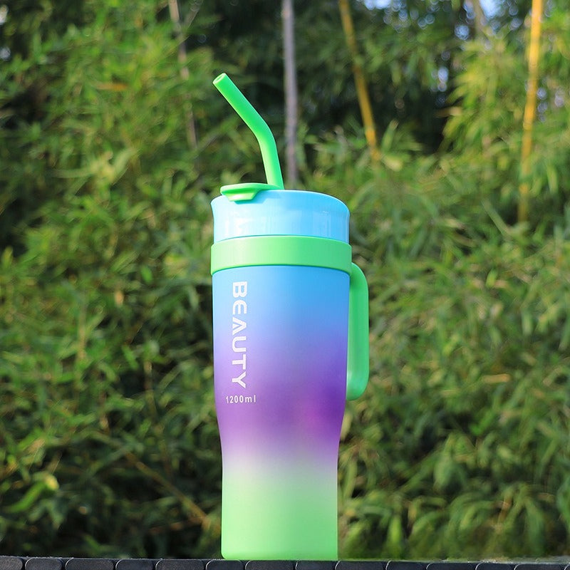 Multi-color Car Cup Ice Master Plastic Water Cup, a Large-capacity Cup Suitable for Sports and Outdoor Use, for Both Men and Women