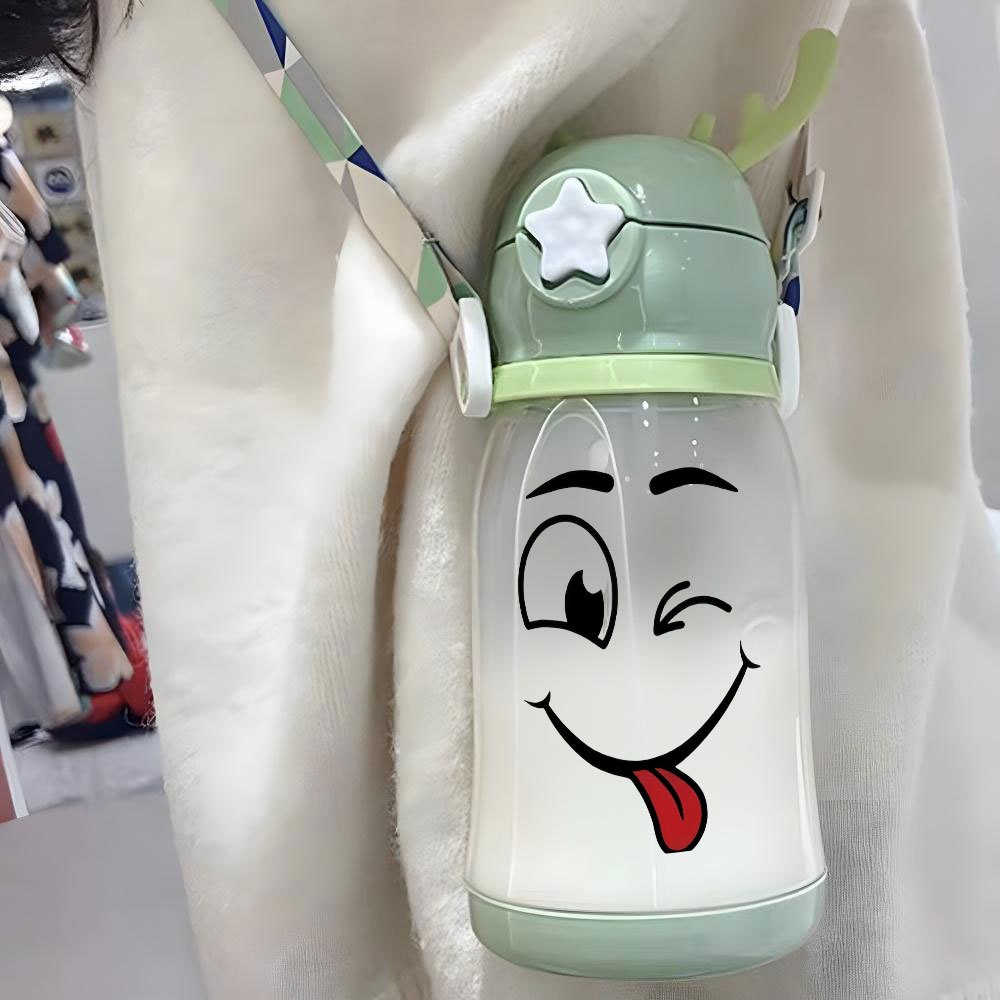 Christmas Thanksgiving 1pc, 20.29oz, Plastic Cup, Featuring a Playful Smiley Face Design, Antler Water Cup, Plastic Bouncing Cup, with Shoulder Strap, Water Bottle, Ideal for Outdoor Activities, Sports, Fitness, Cycling, Portable Straw Cup, Fruit Cup